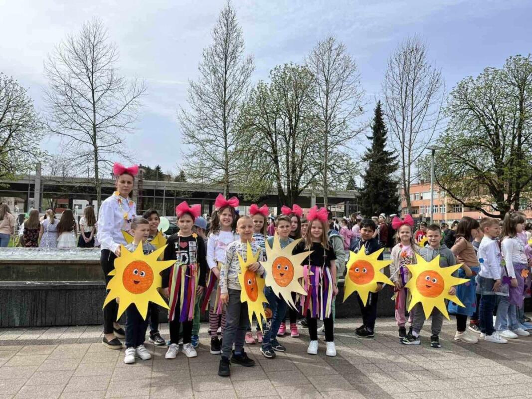 1bd44a99-1b30-4892-b93b-989ec1f739e2