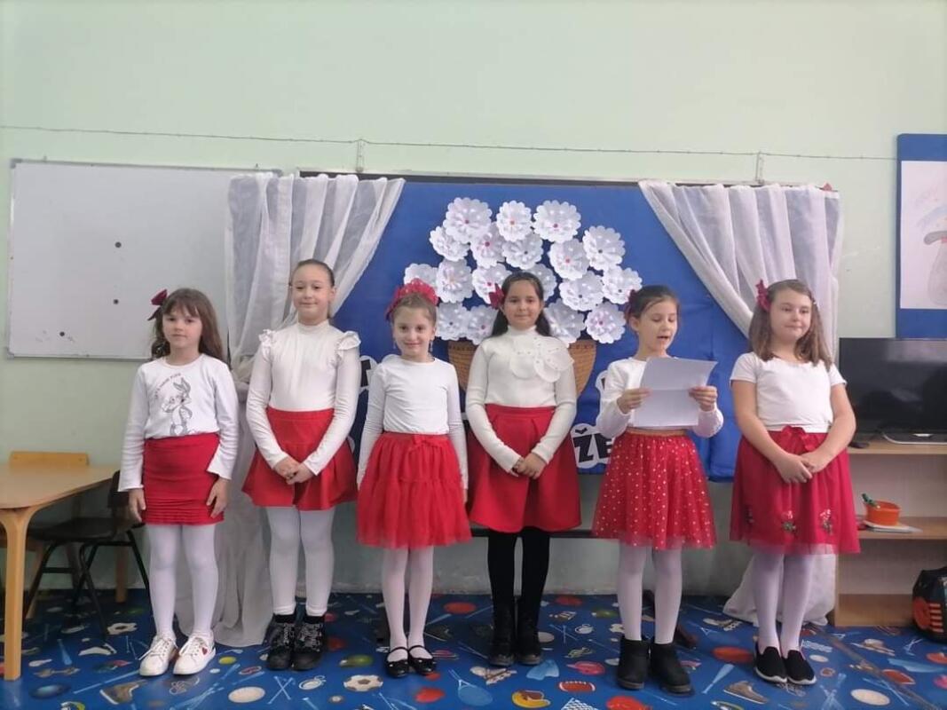 211505cd-2c48-462c-8c56-9c6cf34860c3