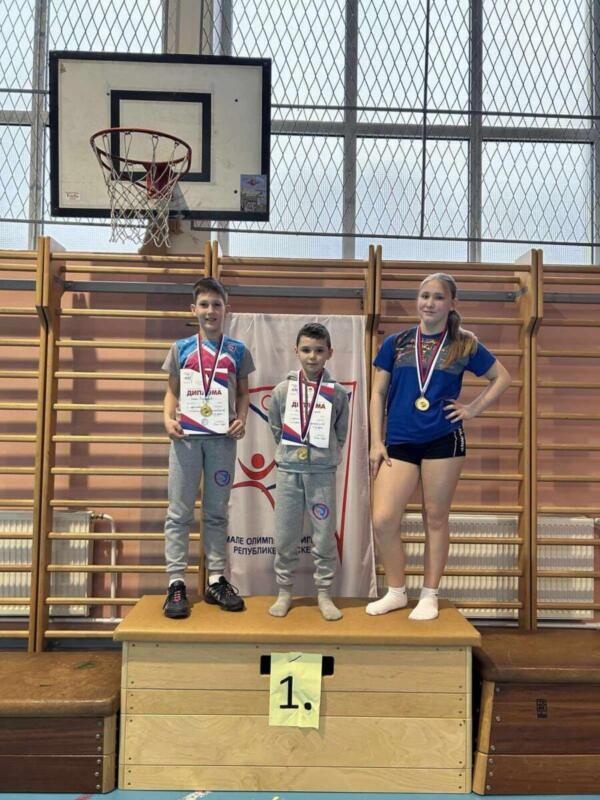 230efe25-0cc1-44c4-a6f4-2297b9f7e914