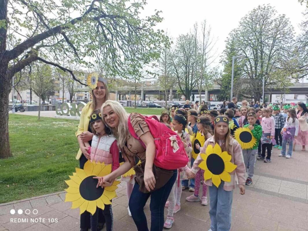 2726400c-d77d-4064-a7fd-1f8dc61eda90