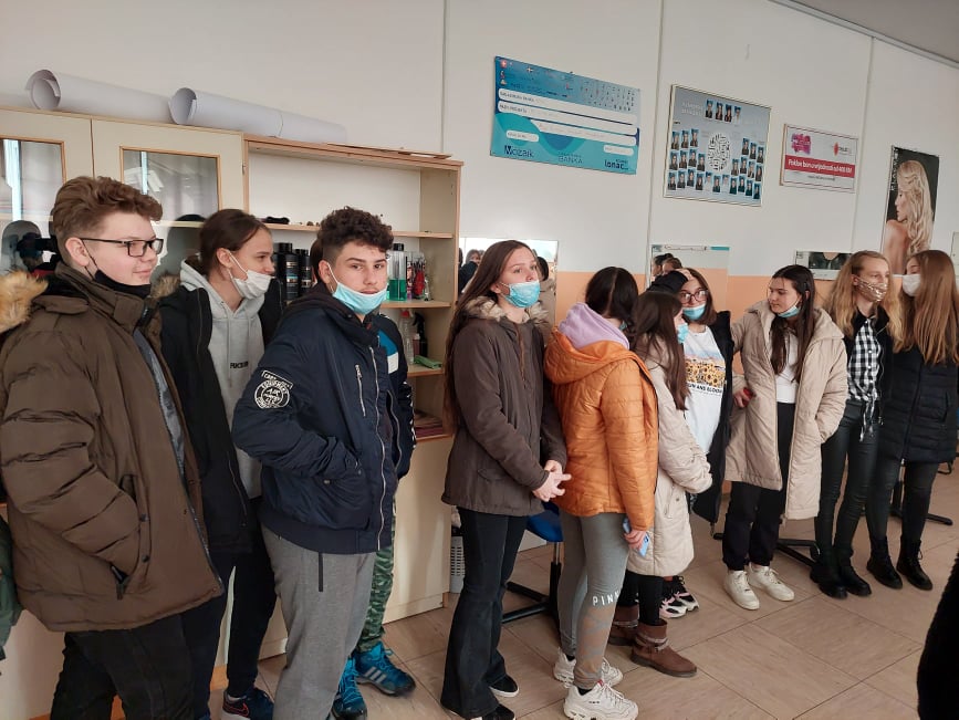 274064331 694229491583648 3317087860061369821 n