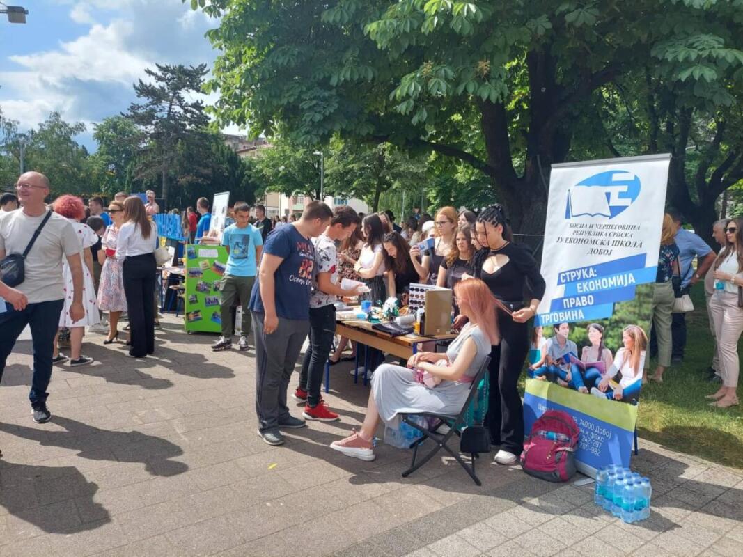 282383194 348508337196876 6741678379059000029 n