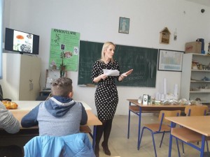 28308574_10216120824161219_1645653659_n