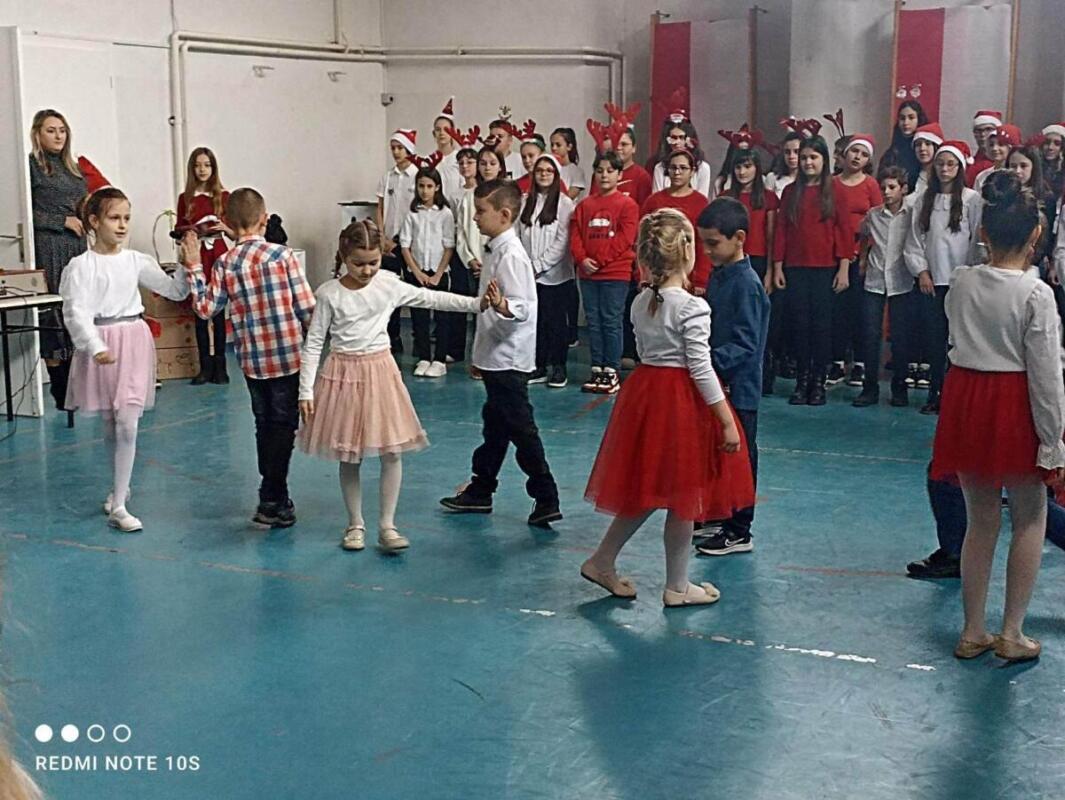 321161231 862163895067483 2955376906757826128 n