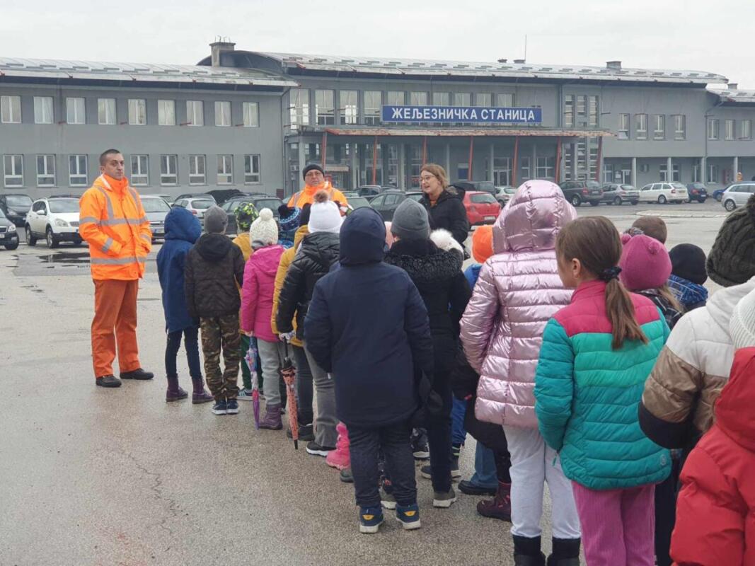 3447c329-62ea-4887-aafc-bf6999325325