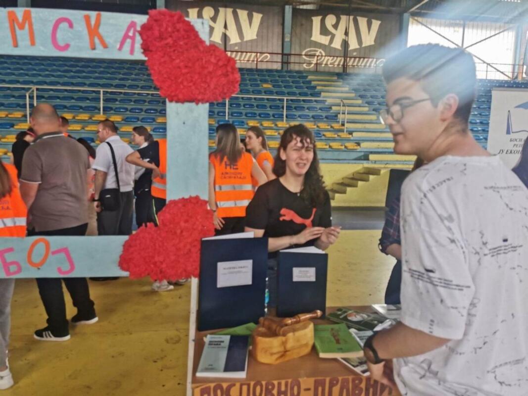 346150736 934618211148976 5475503192354382344 n