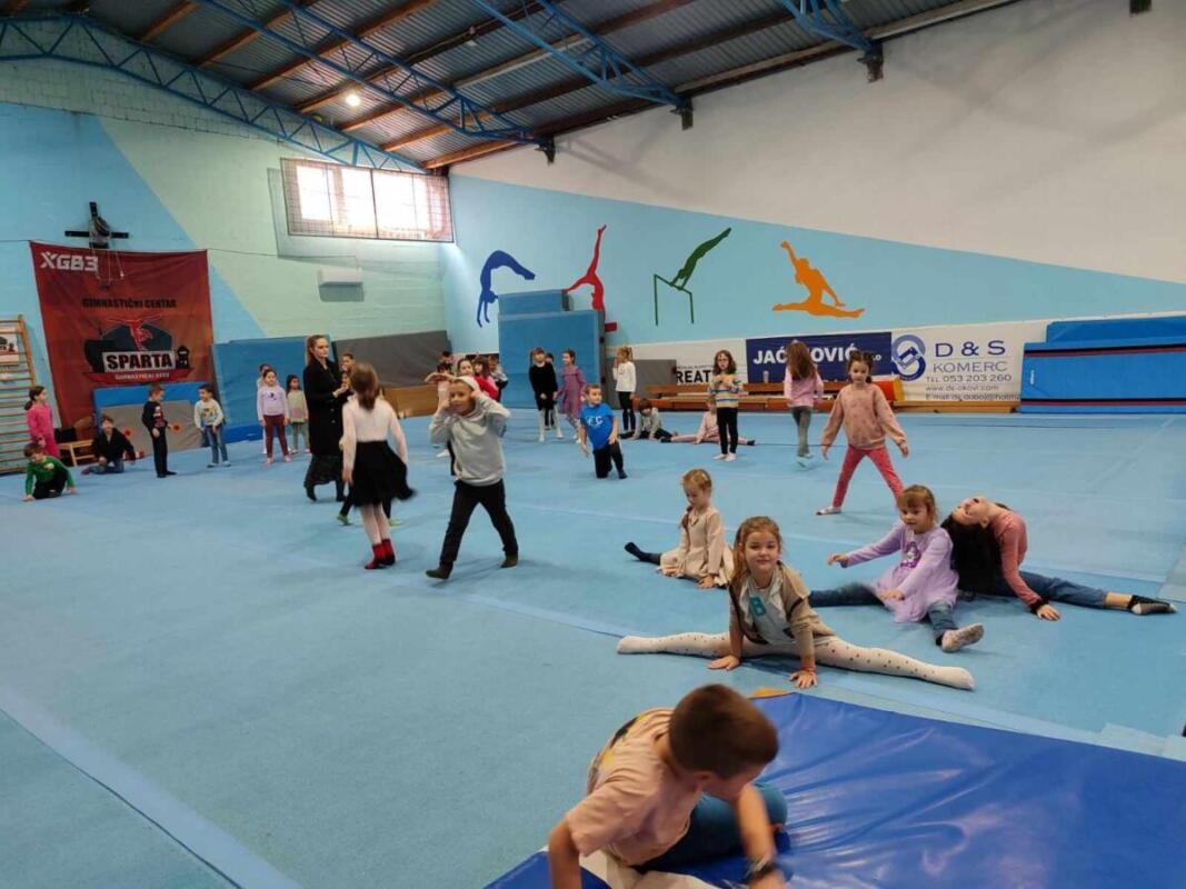 386472053 253501290816340 705351533586801586 n