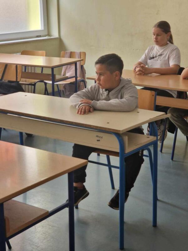 3aa5c722-083e-4730-98a1-3e5eb1c3ca68