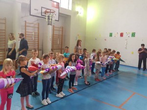 40608097_253429658642757_2742227603636092928_n