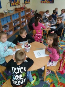 42500822_684355525265837_2716491334964740096_n