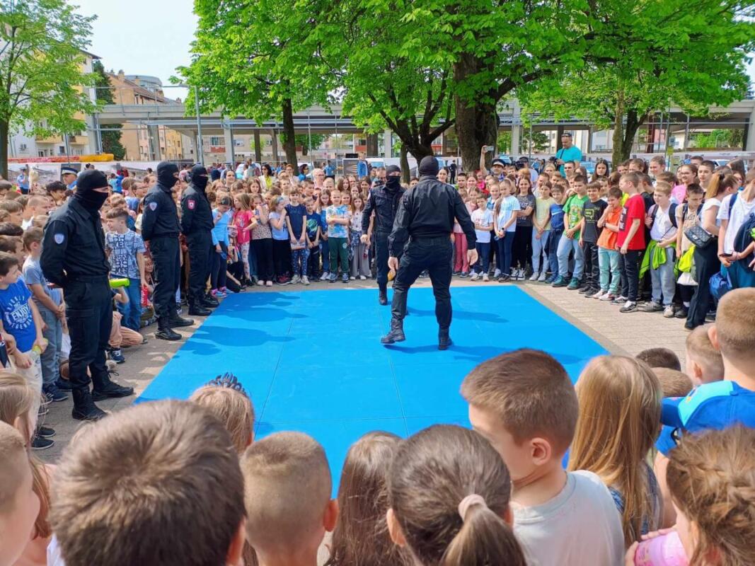 431951143 428571753091975 3586594694608537105 n