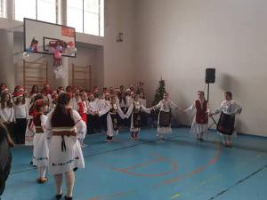 49097731 807638856240694 8192363582671814656 n