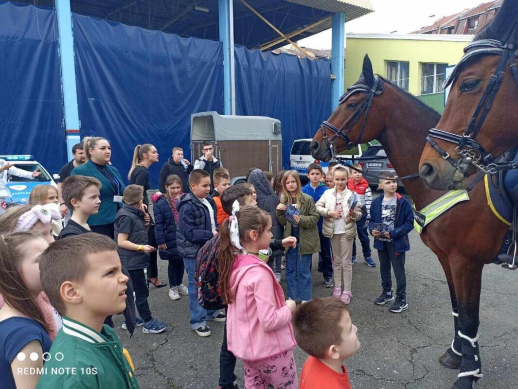 564148e2-5c12-42cf-b651-1aedc19c07ce