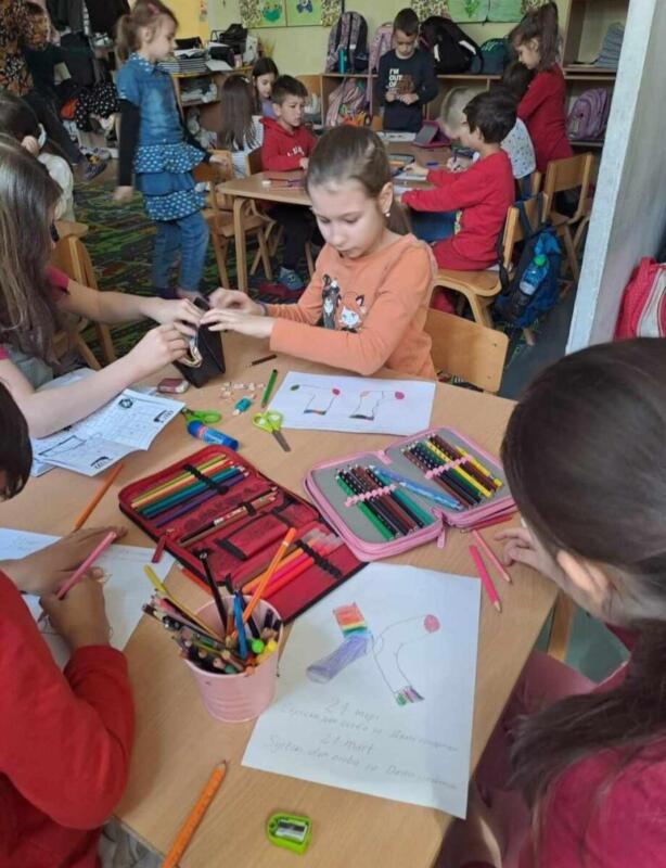 76300ef5-c9d2-4a13-81a1-fcb984c0bbb1