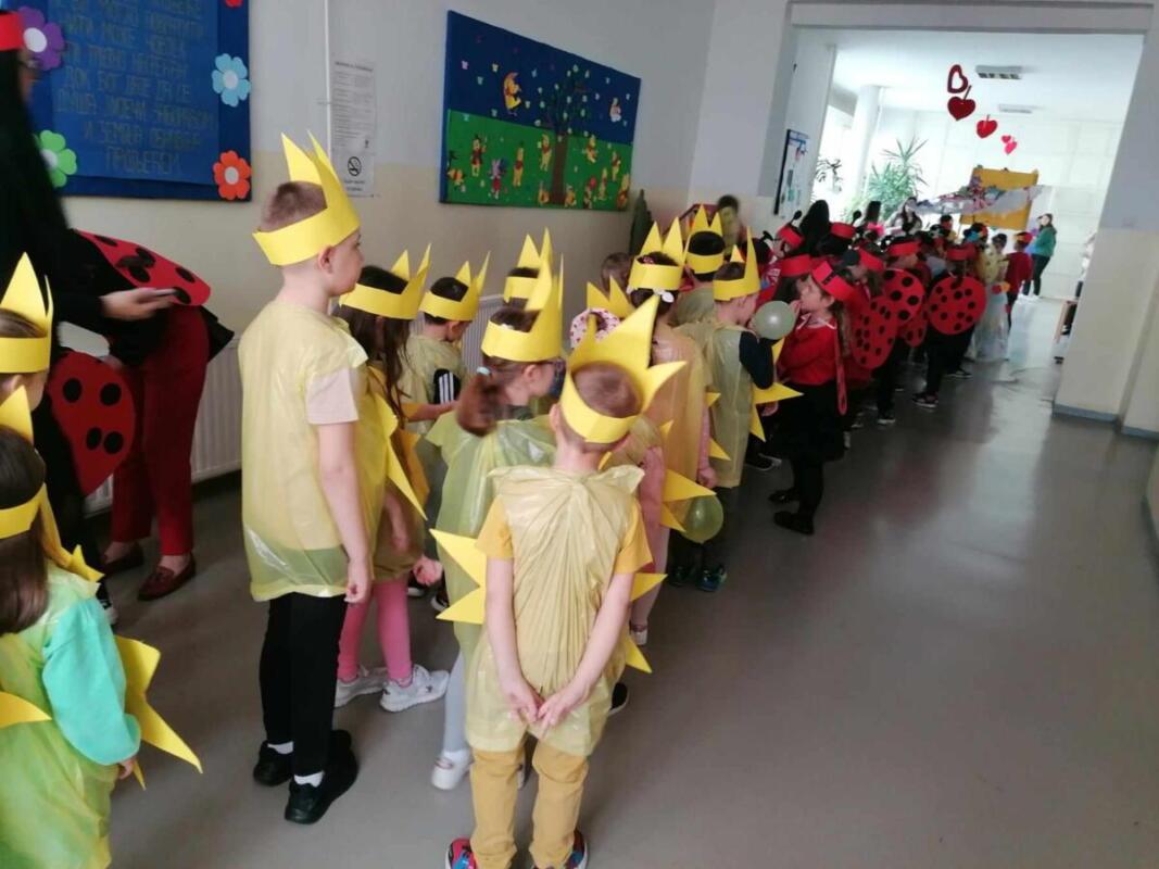 9825a787-5267-4706-8722-688e12d52607