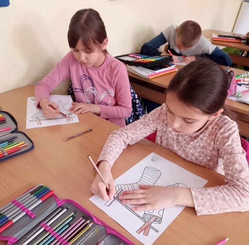 a27e87f5-7621-4c1e-848f-3fb113a53c67