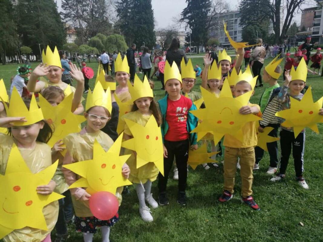 af43af50-ff0b-4566-97c1-3b8967f4e274