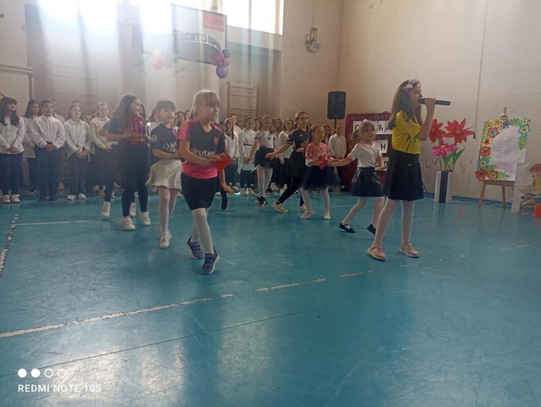 b218385c-842b-4d4d-a3c7-e4913eb5bab4