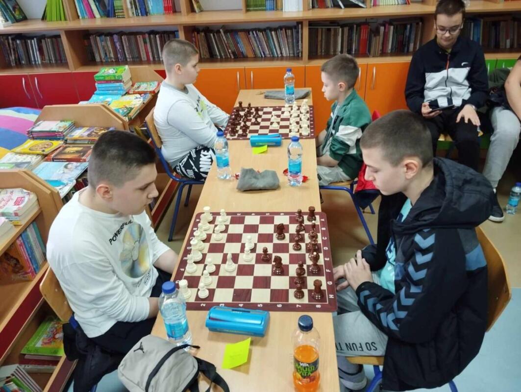 b4a6de69-50ca-423d-907c-5bd396a70ced