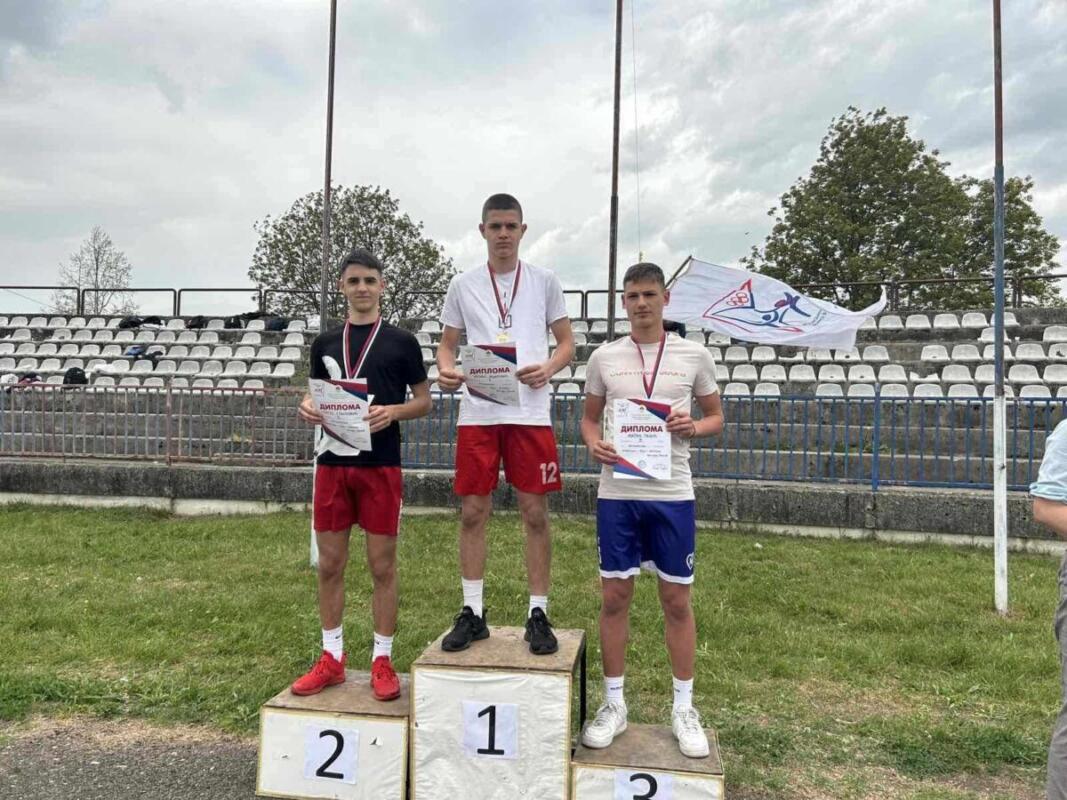 e6ec0125-1c91-4a8f-9c5b-f1d762c0eb10