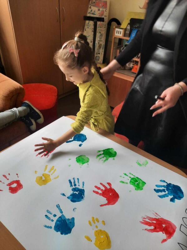 f88bb0dd-37e1-41a8-a018-9b03270a9520